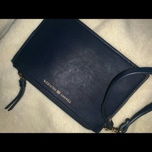 A new tommy wallet